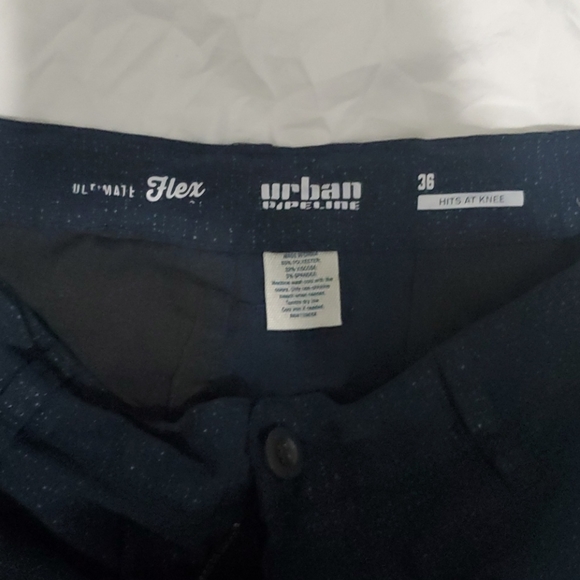 Dark blue urban pipeline shorts - Picture 2 of 3